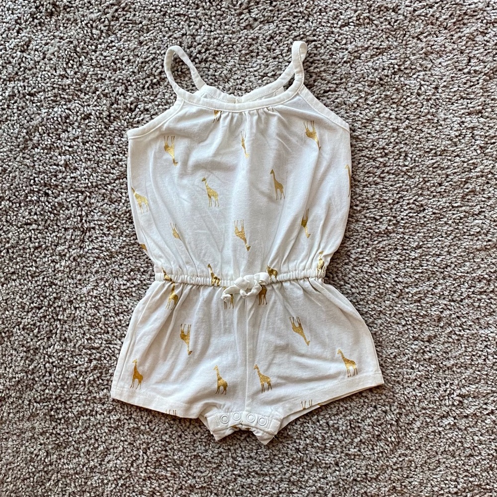 Children’s Place | Golden Giraffe Romper | One Piece | 18-24M | White & Gold